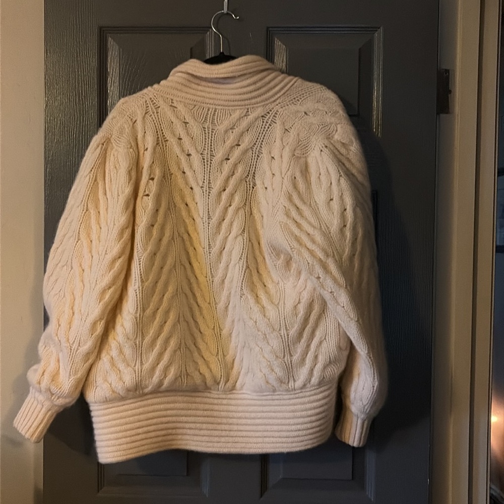 Angora wool blend cable knit sweater - Picture 3 of 3